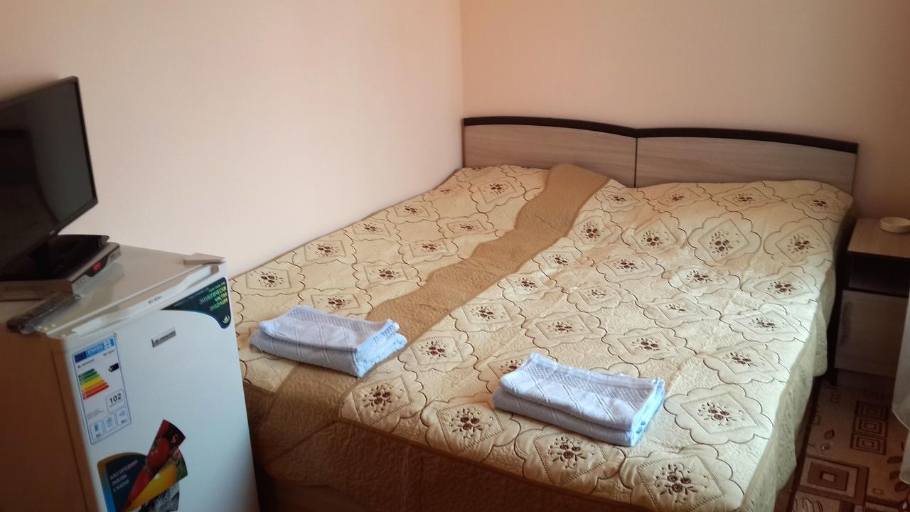 Mini-Pansionat Maksat 촐폰아타 외부 사진